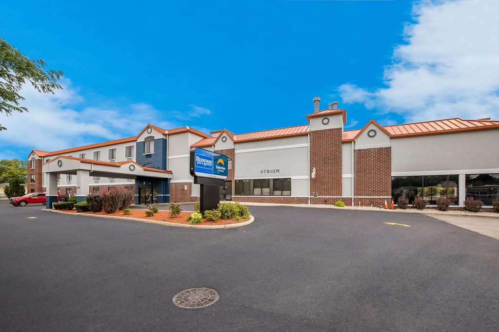 Suburban Studios Milwaukee Airport Ngoại thất bức ảnh