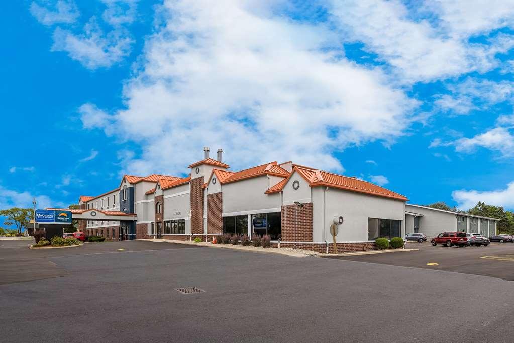 Suburban Studios Milwaukee Airport Ngoại thất bức ảnh